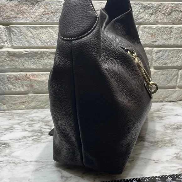 Dooney & Bourke Belvedere Logo Lock shoulder bag in black pebbled leather. W/COA - Picture 4 of 14